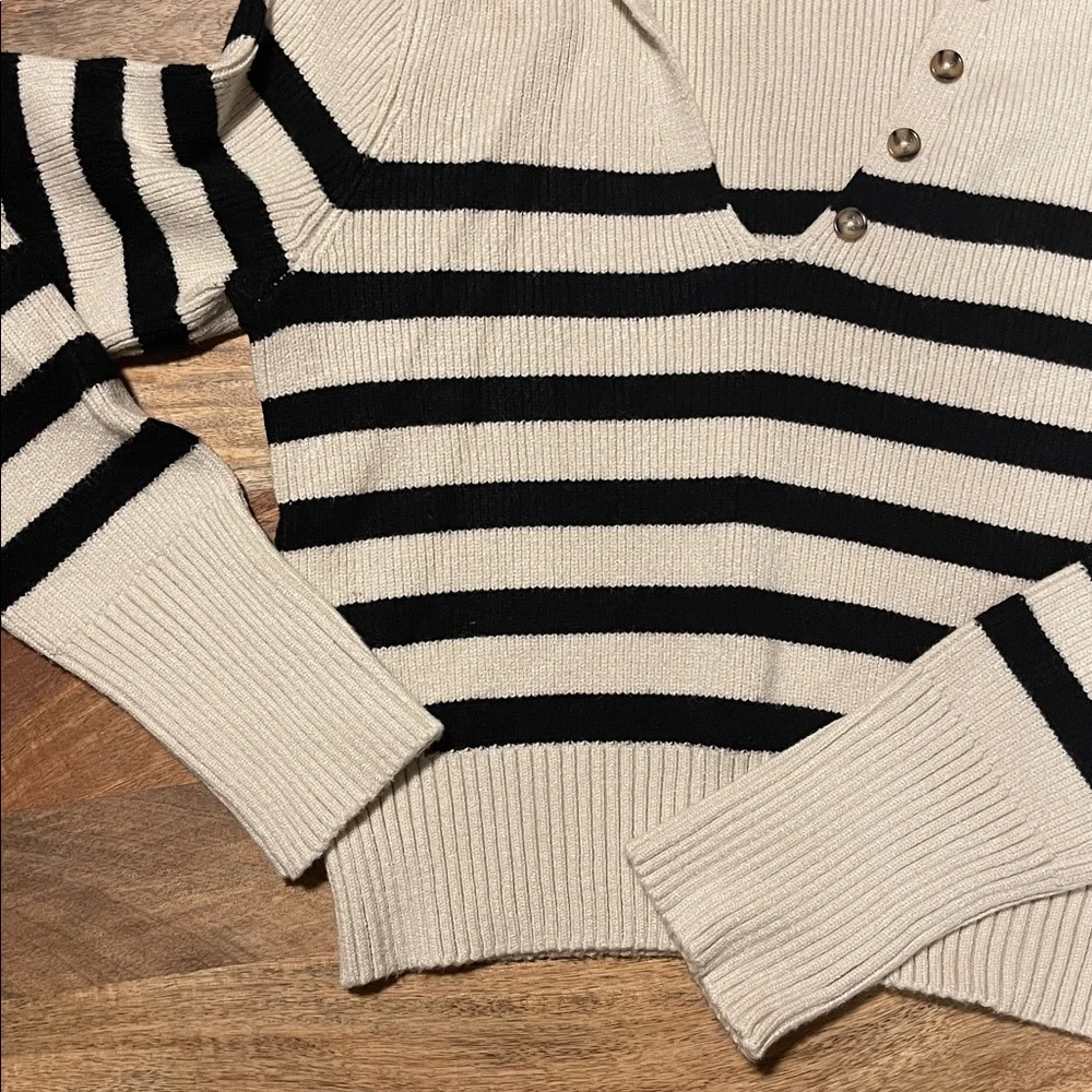 Cropped sweater - Picture 4 of 4